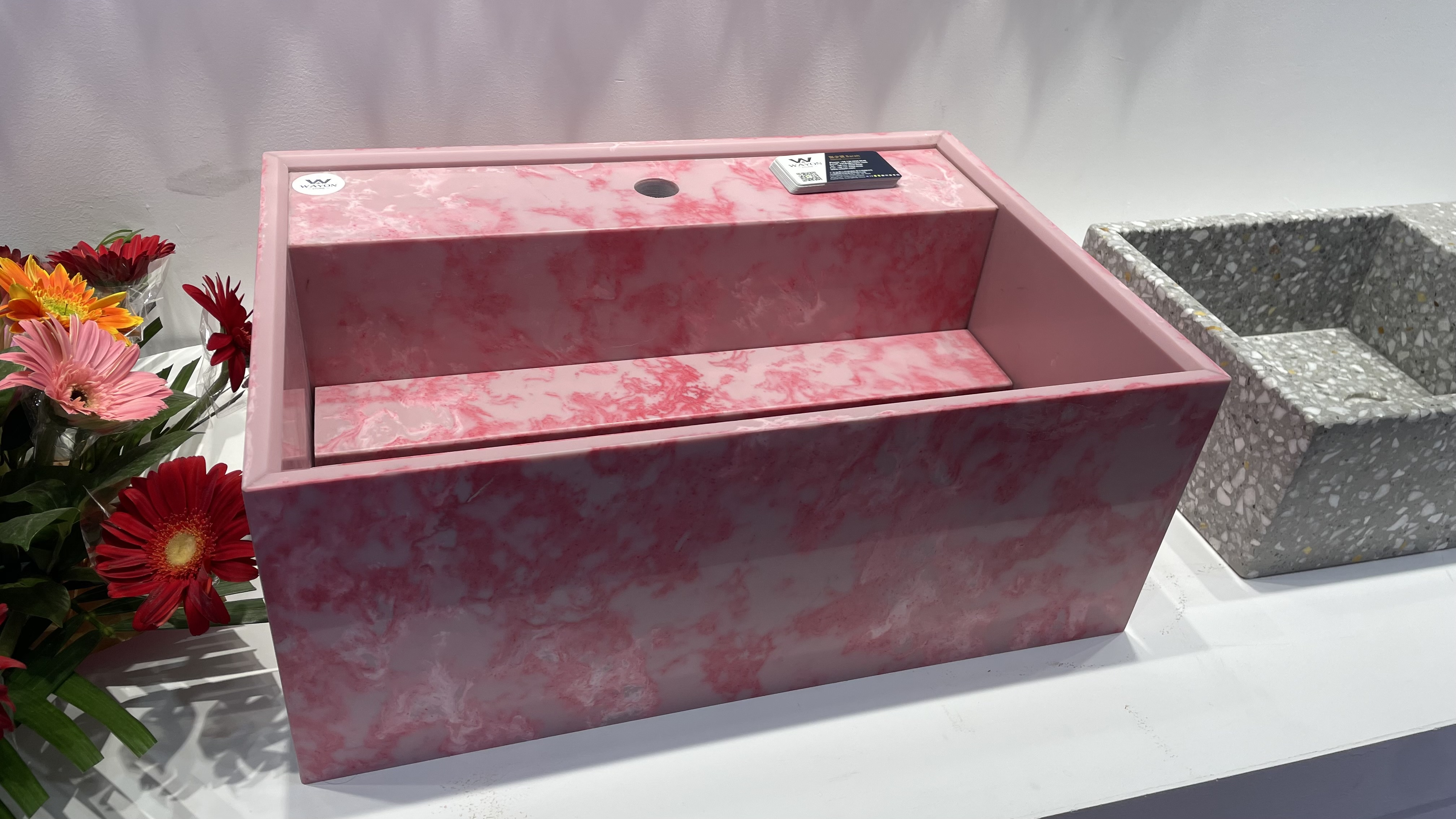Раковина из кварца Rouge Pink WG537