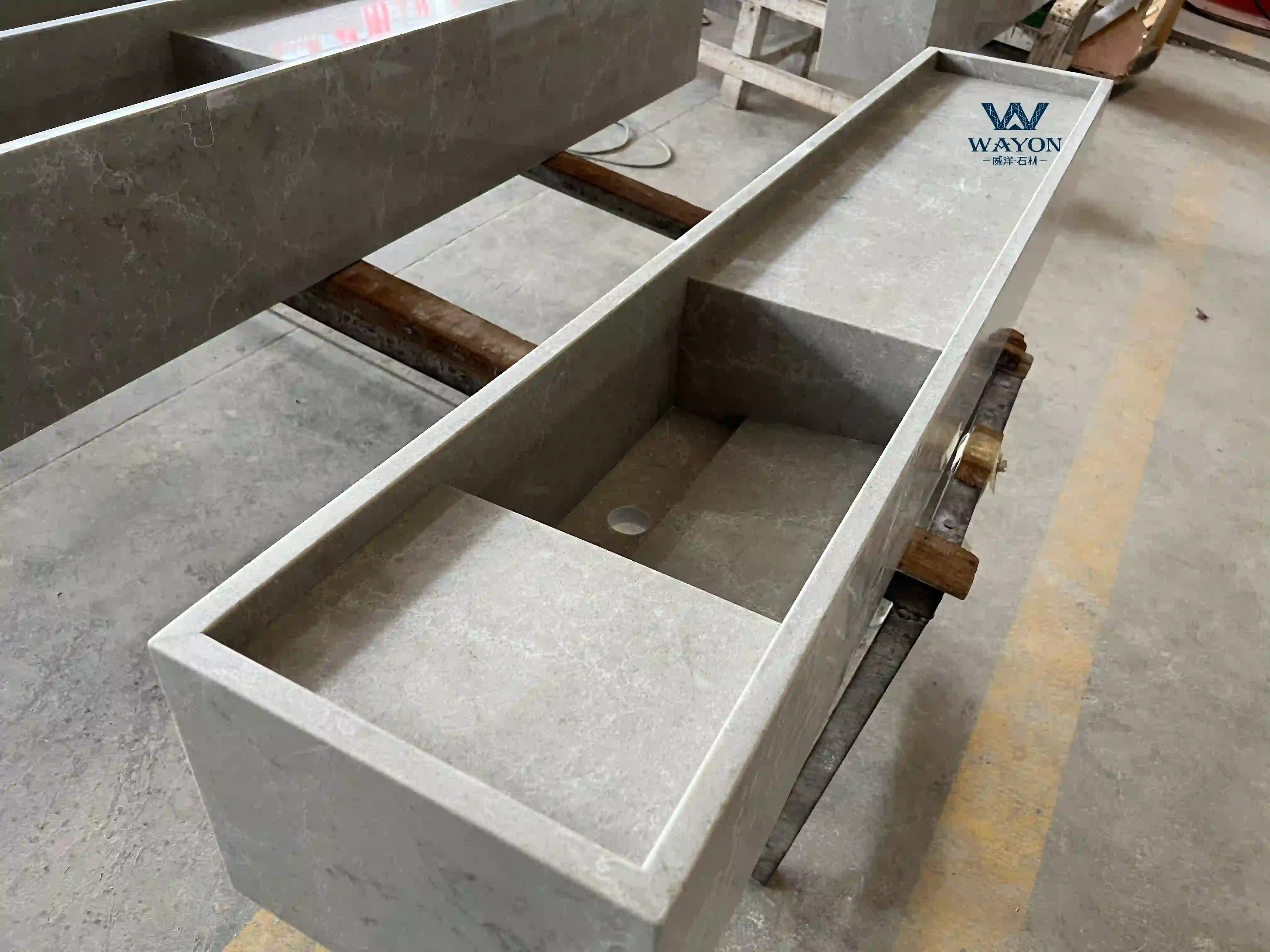 Столешница из кварцевого камня со встроенной раковиной - WG631 Frostplum Grey