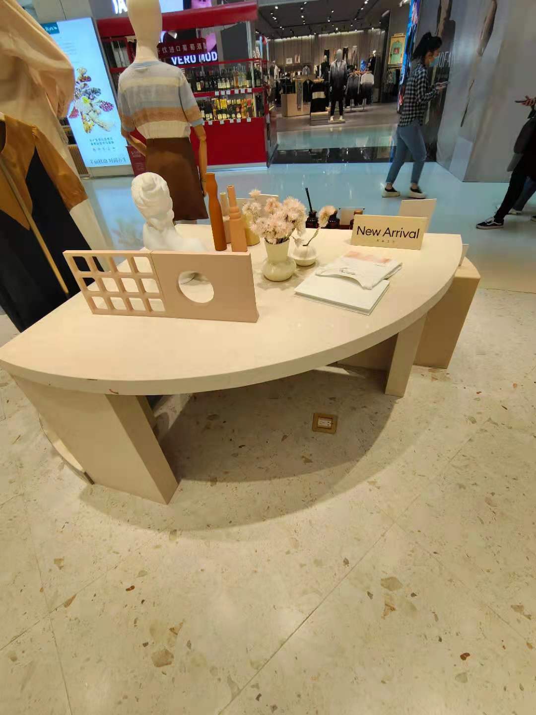 WBG103 Салли Джейд